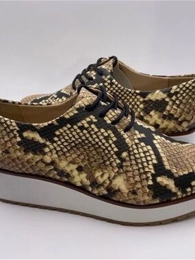 Aldo Snake-Print Lace-Up Platform Oxford in Tan and Black